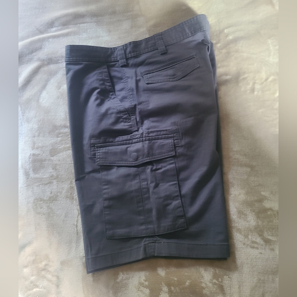 NWOT Club Room Cargo shorts